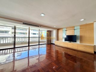 For rent 4 bedrooms apartment in Khlong Toei, Bangkok