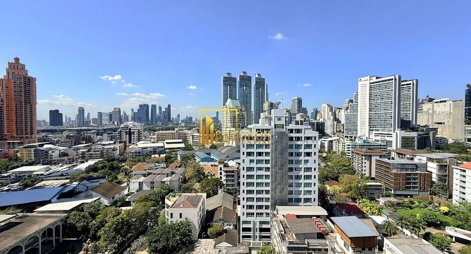 出租 4 卧室 公寓式住宅 在 Khlong Toei, 曼谷