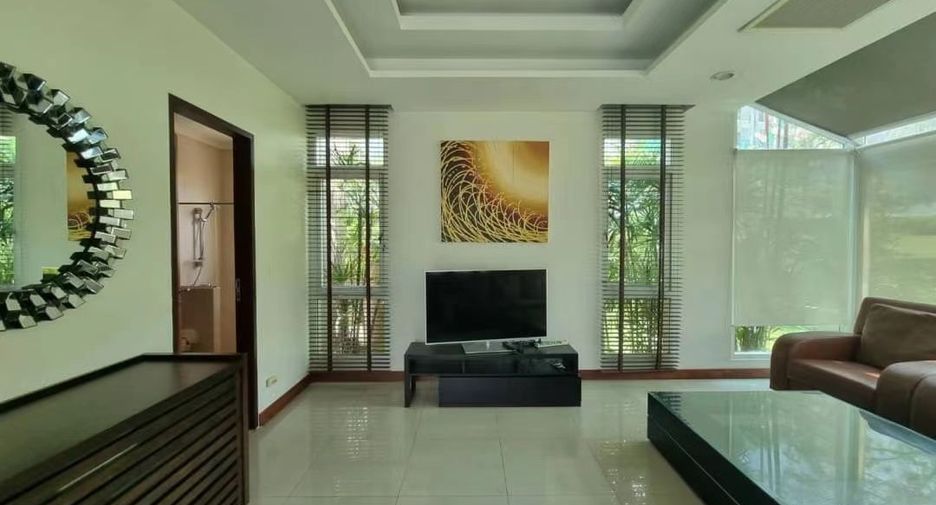 À vendre 4 chambres villa à Sattahip, Chonburi