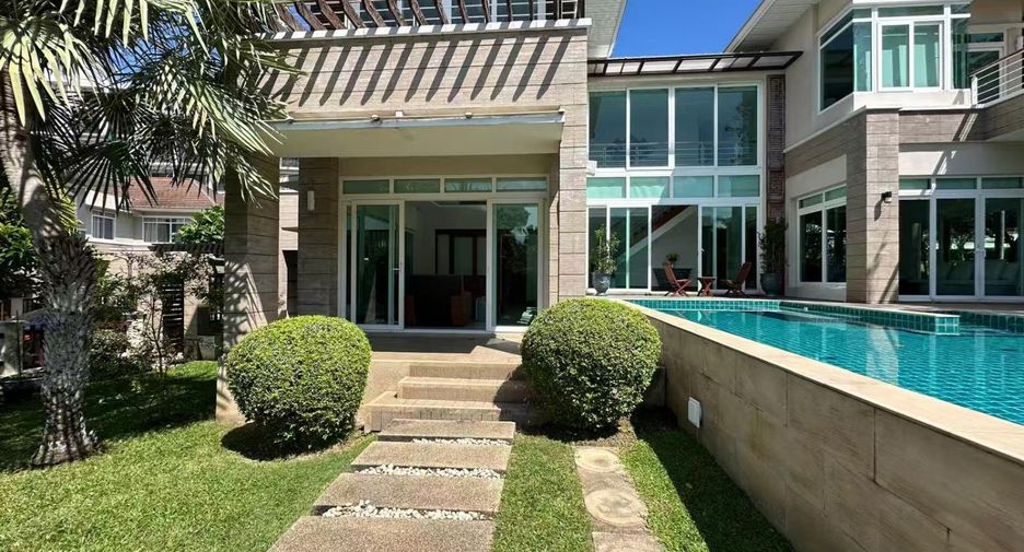 À vendre 4 chambres villa à Sattahip, Chonburi
