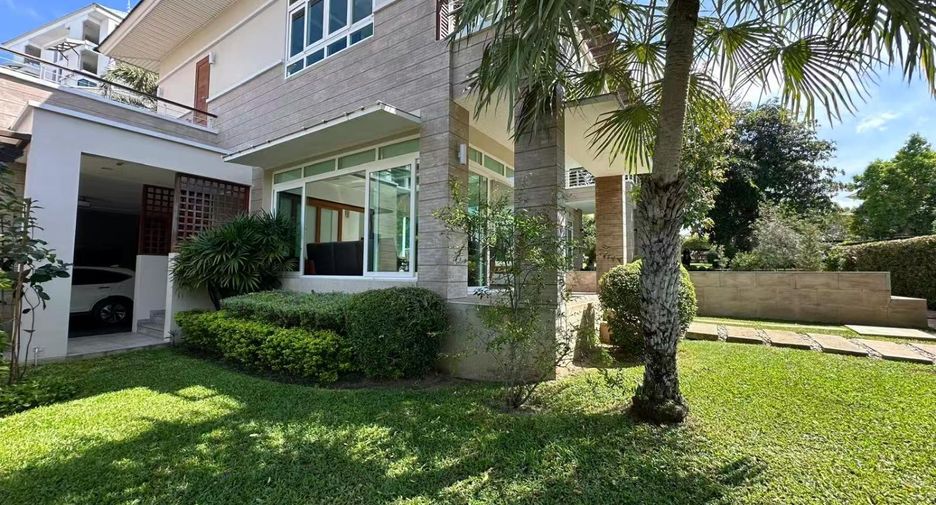 À vendre 4 chambres villa à Sattahip, Chonburi
