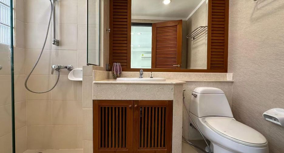 À vendre 4 chambres villa à Sattahip, Chonburi