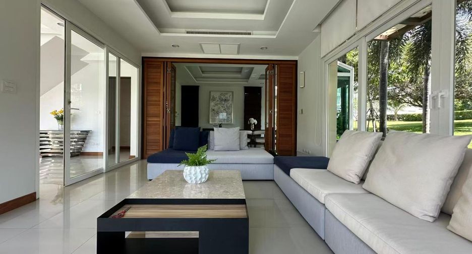 À vendre 4 chambres villa à Sattahip, Chonburi