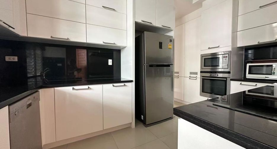 À vendre 4 chambres villa à Sattahip, Chonburi