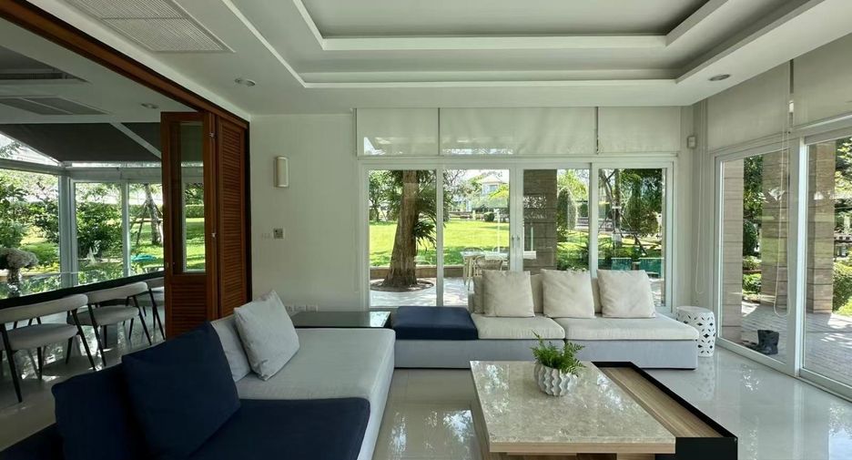À vendre 4 chambres villa à Sattahip, Chonburi