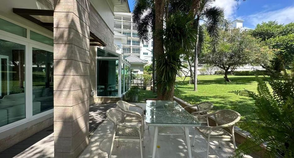 À vendre 4 chambres villa à Sattahip, Chonburi