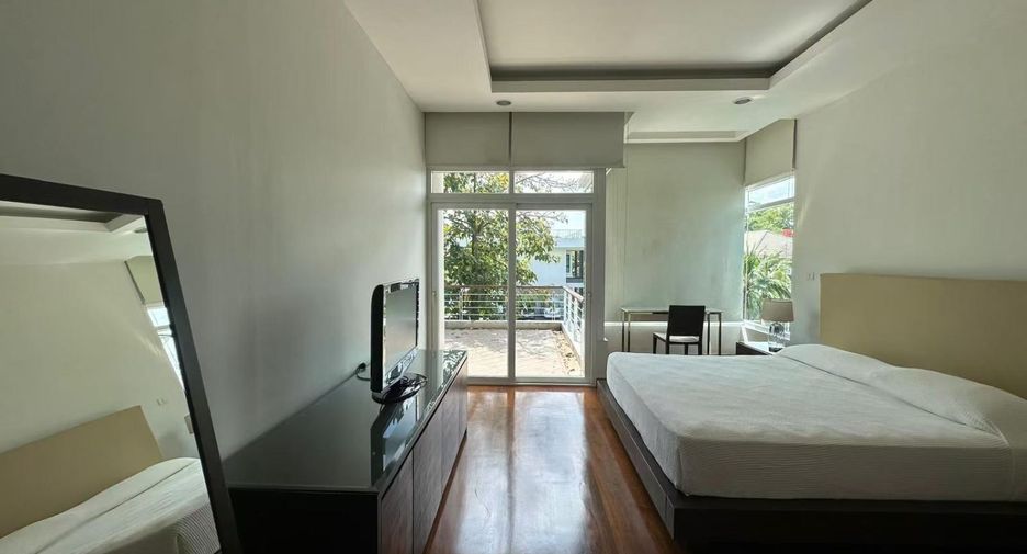 À vendre 4 chambres villa à Sattahip, Chonburi