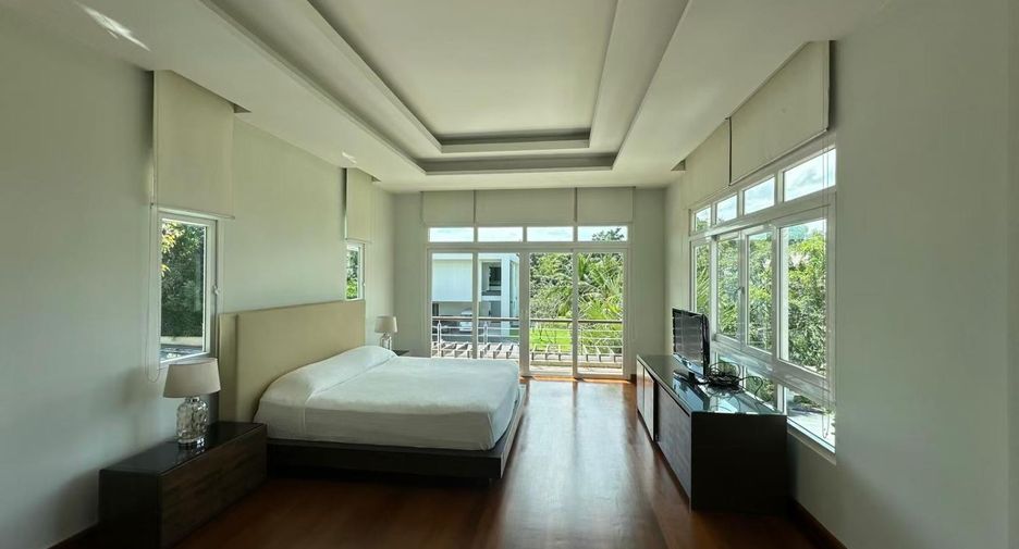À vendre 4 chambres villa à Sattahip, Chonburi