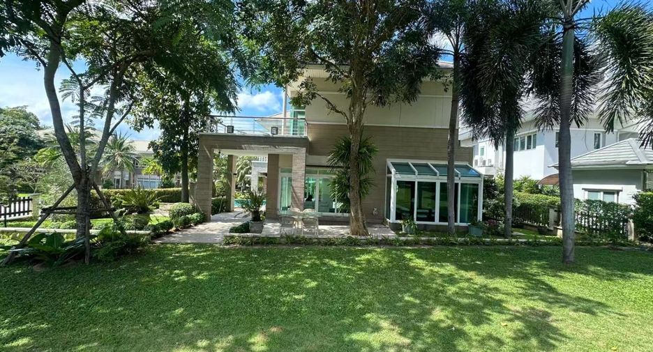 À vendre 4 chambres villa à Sattahip, Chonburi