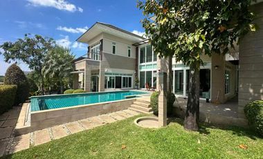 À vendre 4 chambres villa à Sattahip, Chonburi