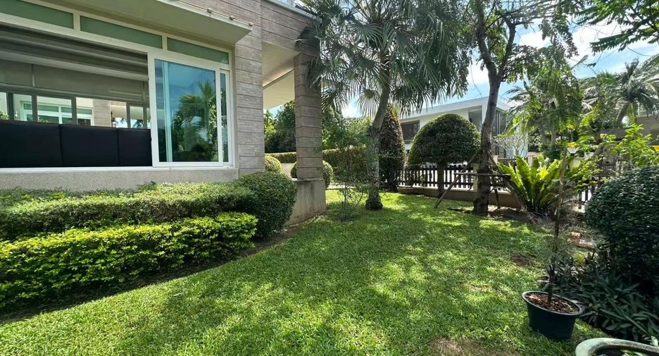 À vendre 4 chambres villa à Sattahip, Chonburi