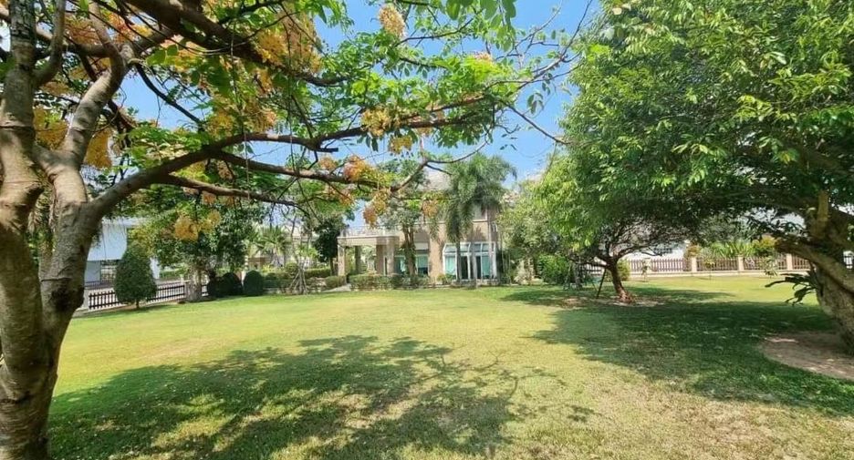 À vendre 4 chambres villa à Sattahip, Chonburi
