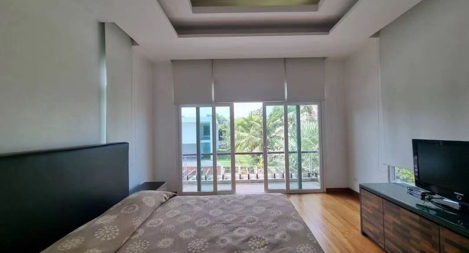 À vendre 4 chambres villa à Sattahip, Chonburi