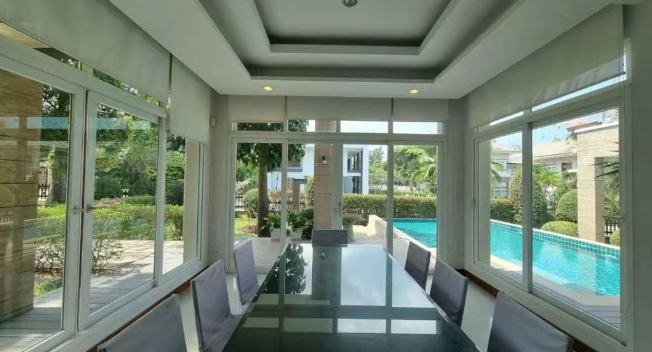 À vendre 4 chambres villa à Sattahip, Chonburi