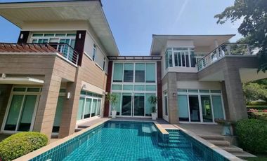 For sale 4 bed villa in Sattahip, Chonburi
