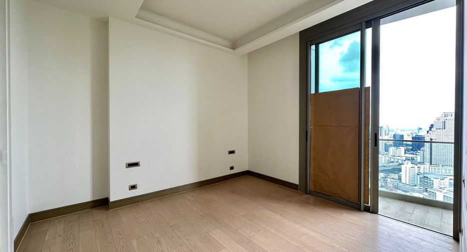 For sale 2 bedrooms condo in Khlong San, Bangkok