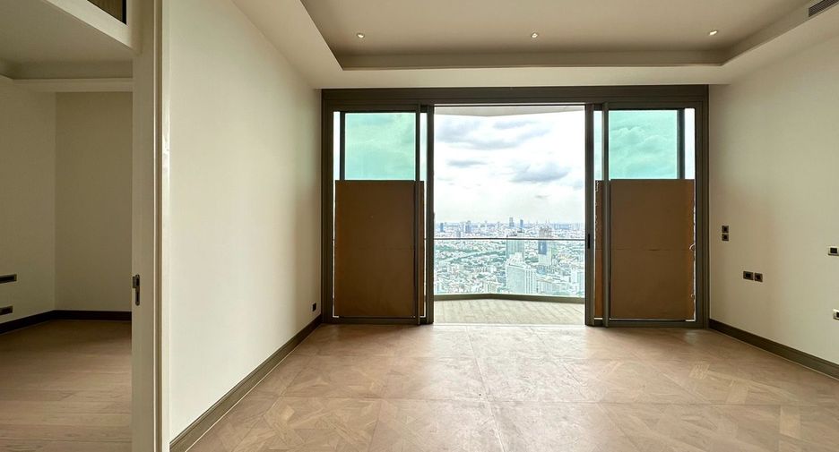 For sale 2 bedrooms condo in Khlong San, Bangkok