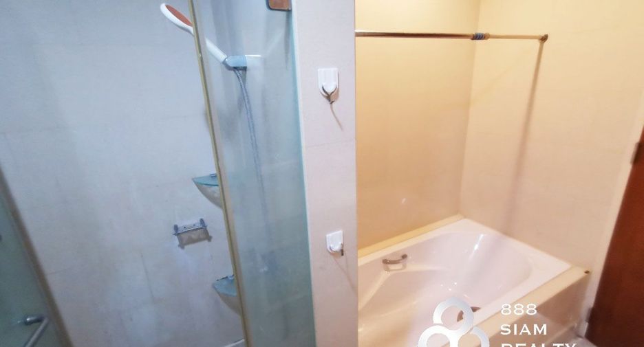 Продажа 4 спальни кондо в Банг Кхо Лаем, Бангкок