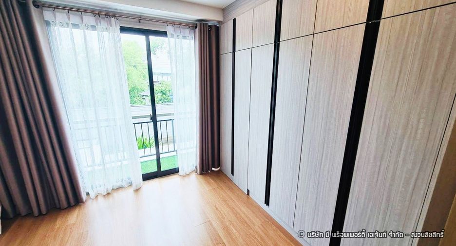 For sale 4 bed townhouse in Suan Luang, Bangkok