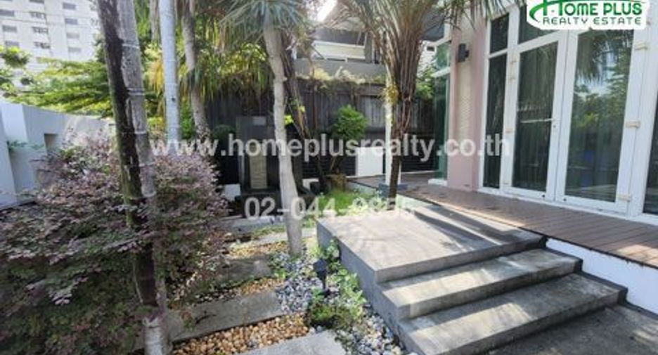 For sale 5 bed house in Chatuchak, Bangkok