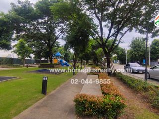 For sale 4 bedrooms house in Lat Krabang, Bangkok