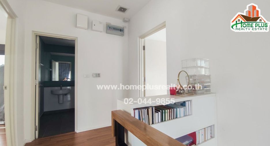 For sale 4 bedrooms house in Lat Krabang, Bangkok