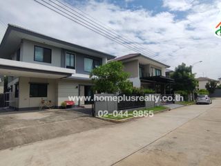 For sale 4 bedrooms house in Lat Krabang, Bangkok