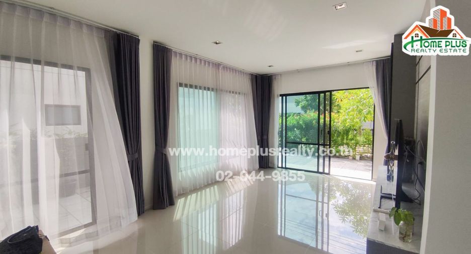 For sale 4 bedrooms house in Lat Krabang, Bangkok
