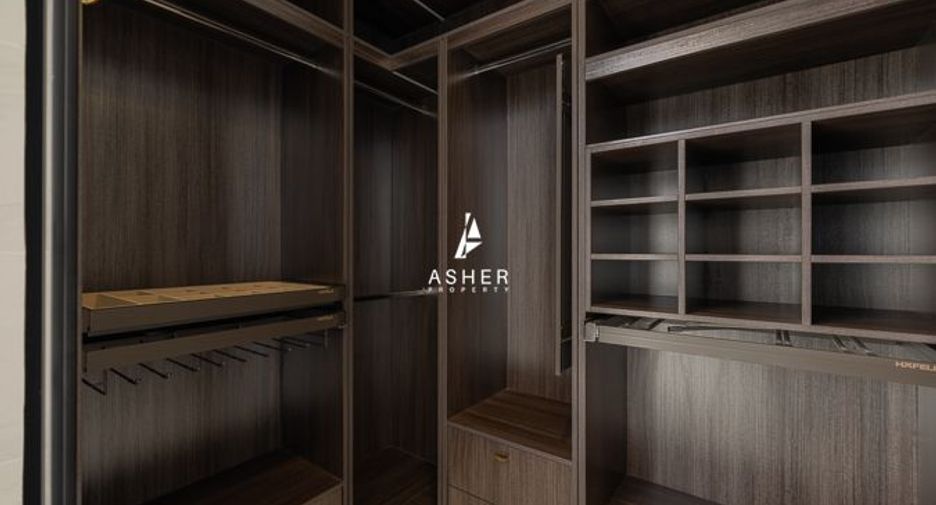 Casa en alquiler y en venta de 4 habitaciones en Watthana, Bangkok