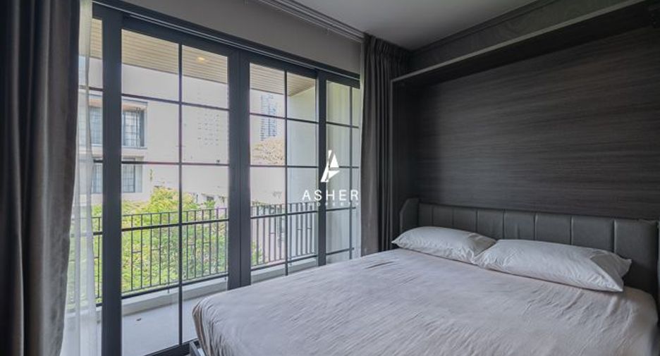 Casa en alquiler y en venta de 4 habitaciones en Watthana, Bangkok