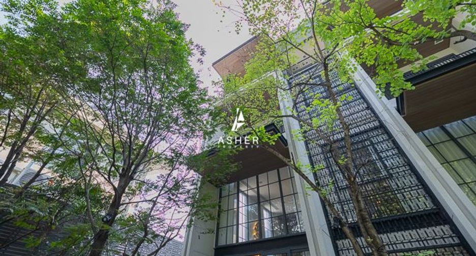 Casa en alquiler y en venta de 4 habitaciones en Watthana, Bangkok