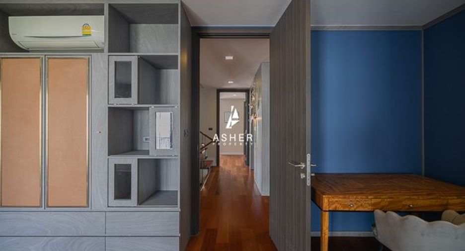 Casa en alquiler y en venta de 4 habitaciones en Watthana, Bangkok