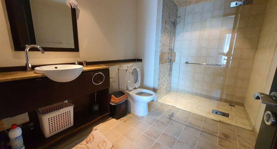 For rent and for sale studio condo in Bang Lamung, Chonburi