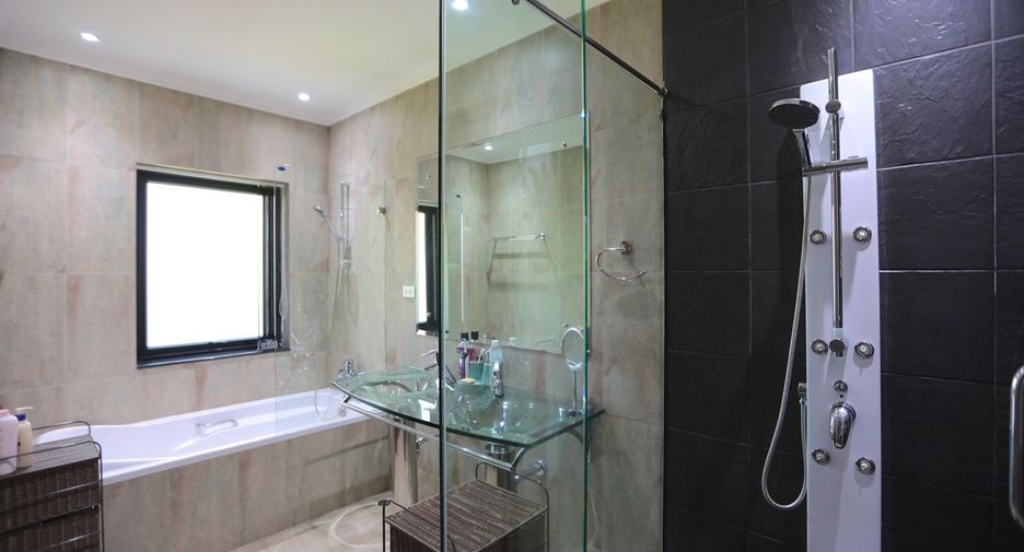 À vendre 3 chambres maison à Jomtien, Pattaya
