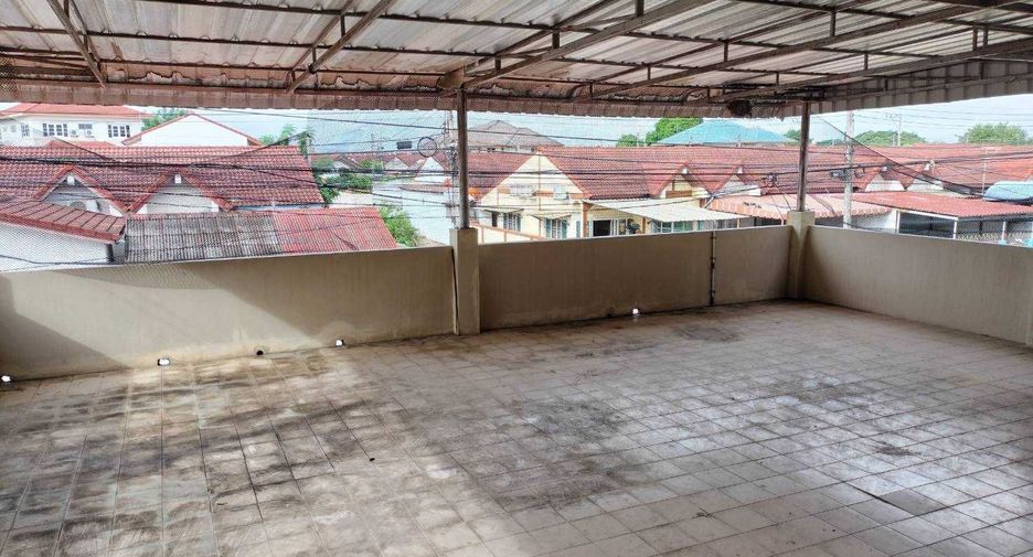 For sale 3 bedrooms house in Mueang Nakhon Sawan, Nakhon Sawan