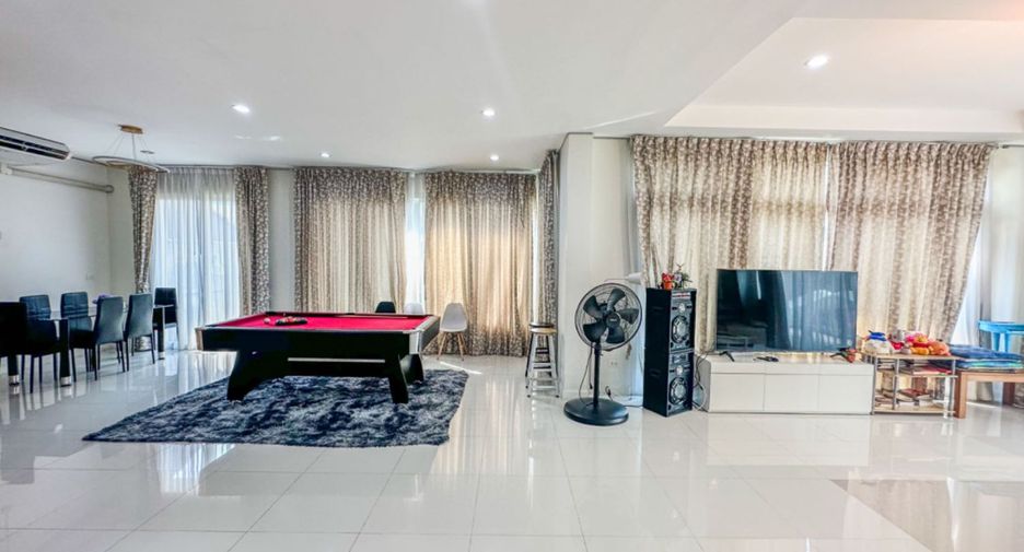 À louer et à vendre 4 chambres maison à North Pattaya, Pattaya