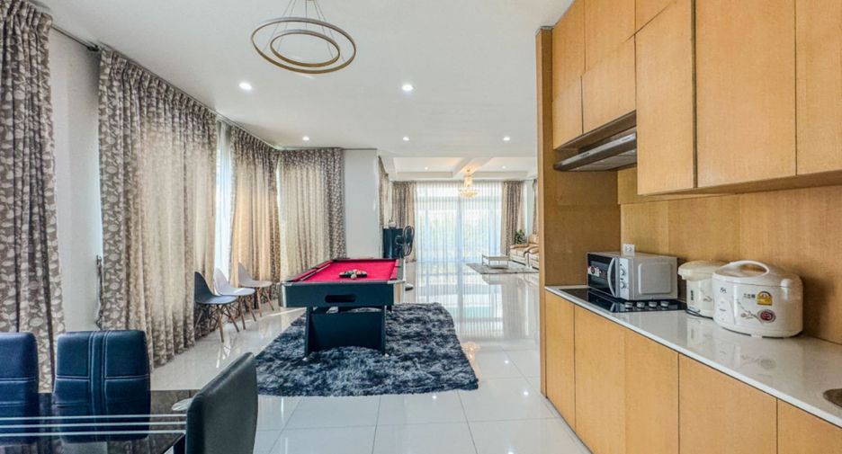 À louer et à vendre 4 chambres maison à North Pattaya, Pattaya