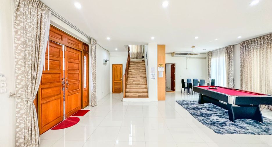 À louer et à vendre 4 chambres maison à North Pattaya, Pattaya
