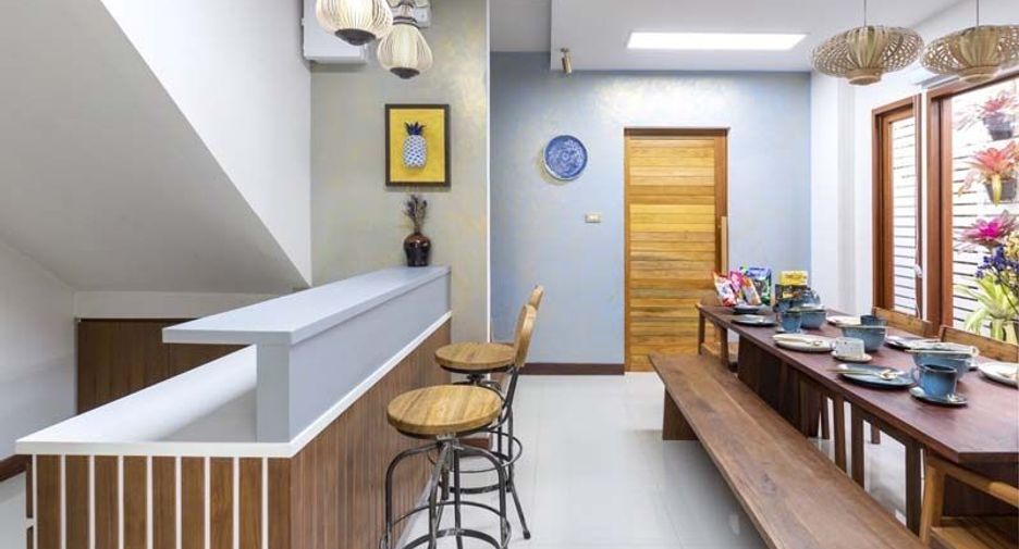 For rent 4 bedrooms house in Mueang Chiang Mai, Chiang Mai
