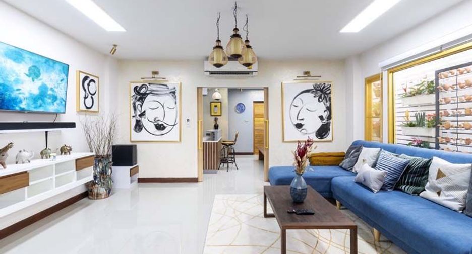 For rent 4 bedrooms house in Mueang Chiang Mai, Chiang Mai