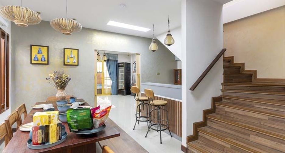 For rent 4 bedrooms house in Mueang Chiang Mai, Chiang Mai