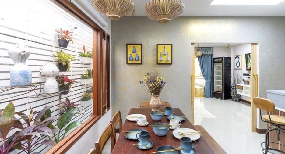 For rent 4 bedrooms house in Mueang Chiang Mai, Chiang Mai