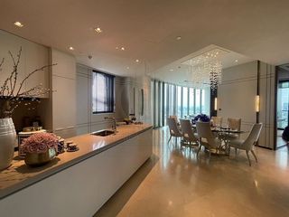 For sale 2 ベッドルーム condo in Khlong San, Bangkok