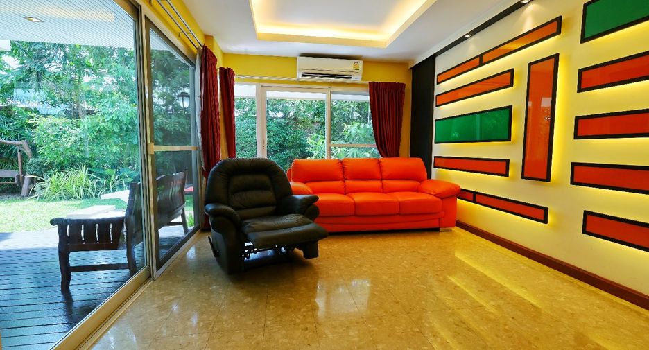 Casa en venta de 4 habitaciones en Bang Khen, Bangkok