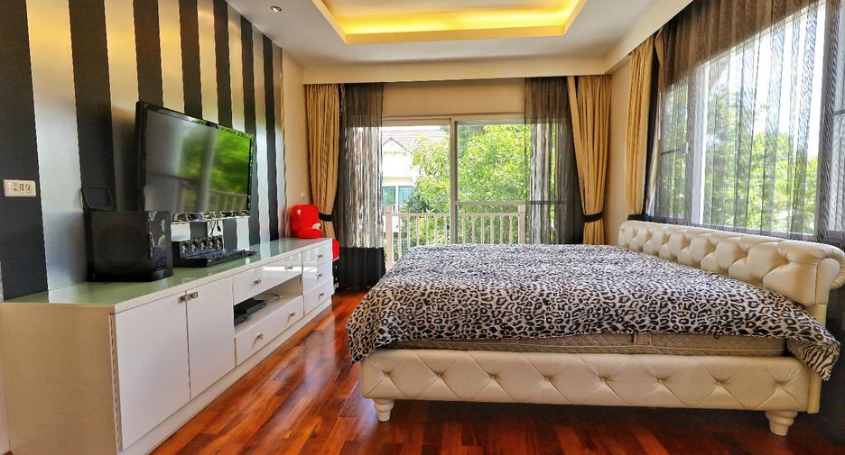 Casa en venta de 4 habitaciones en Bang Khen, Bangkok
