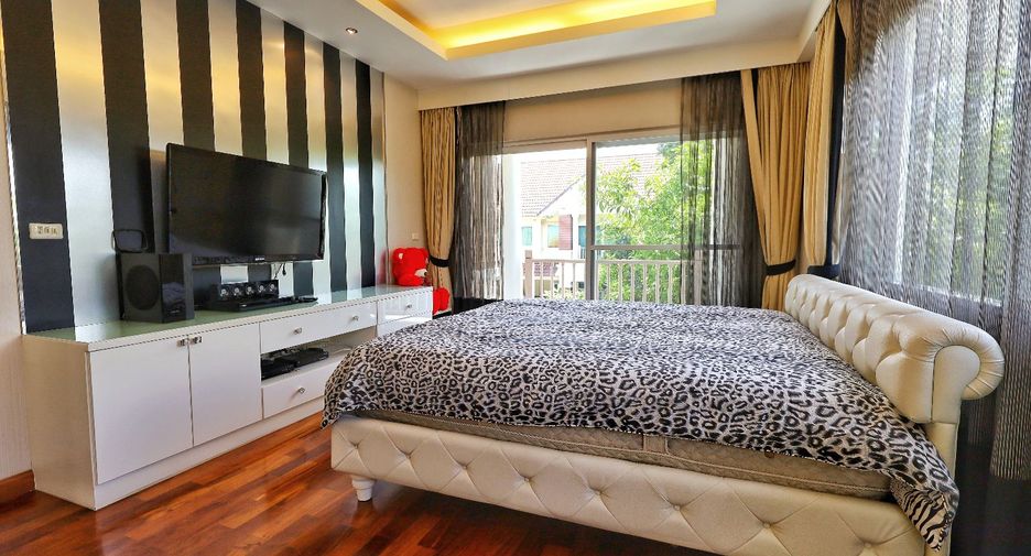 Casa en venta de 4 habitaciones en Bang Khen, Bangkok