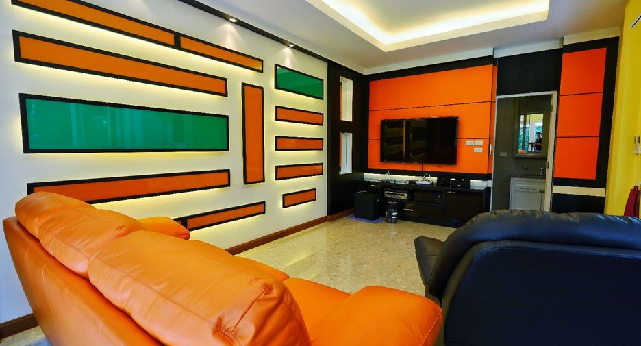 Casa en venta de 4 habitaciones en Bang Khen, Bangkok