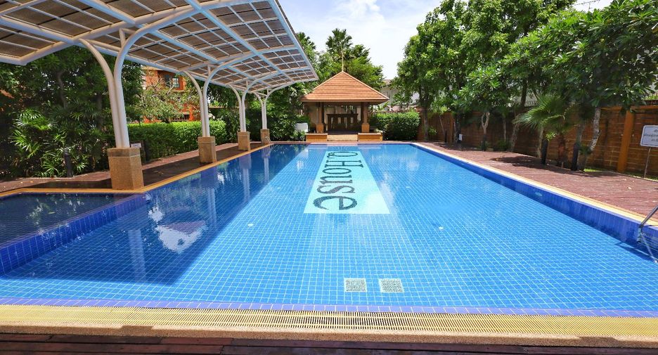 Casa en venta de 4 habitaciones en Bang Khen, Bangkok