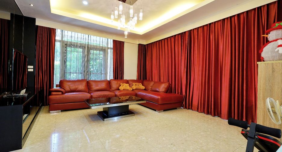 Casa en venta de 4 habitaciones en Bang Khen, Bangkok