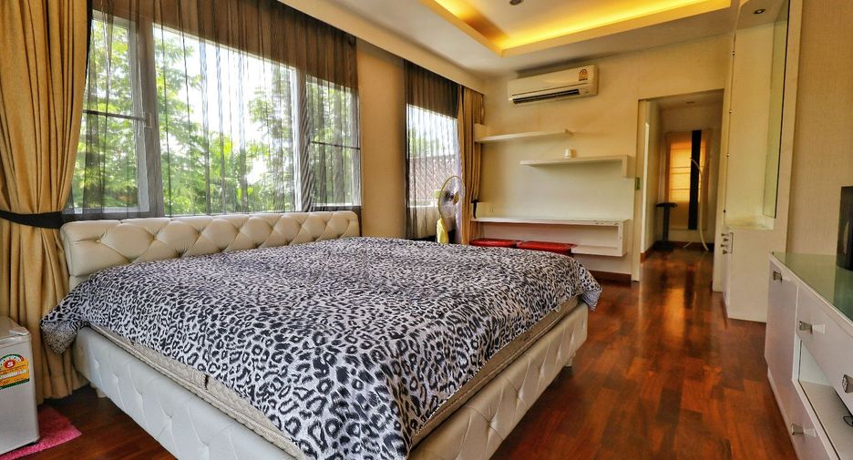 Casa en venta de 4 habitaciones en Bang Khen, Bangkok